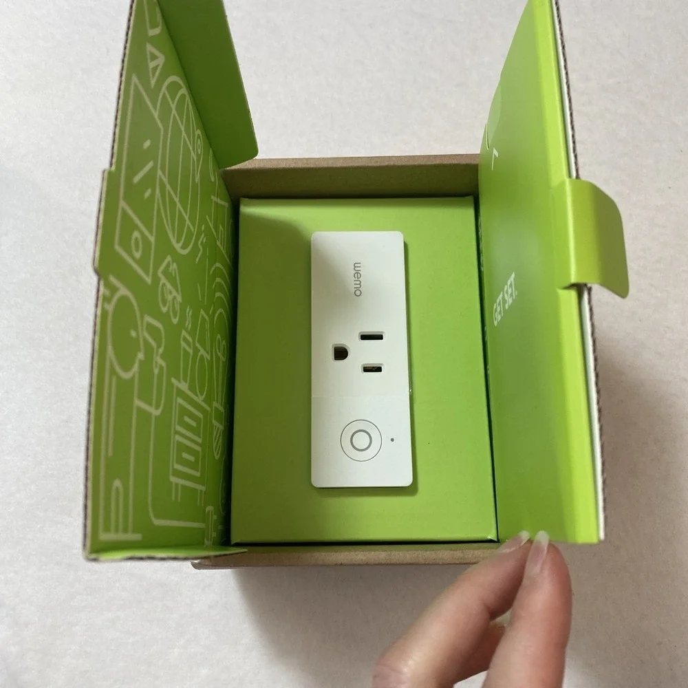 WeMo WiFi Enabled Mini Smart Plug White (F7C063) Works with Alexa Google‎ Nest